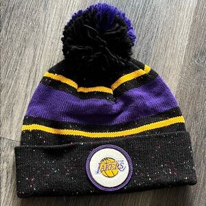 (4) Los Angeles Lakers Winter Hat